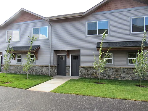 25 Appleway Dr #5 Photo 1