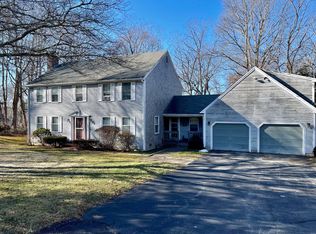 19 Williston Rd, Sagamore Beach, MA 02562