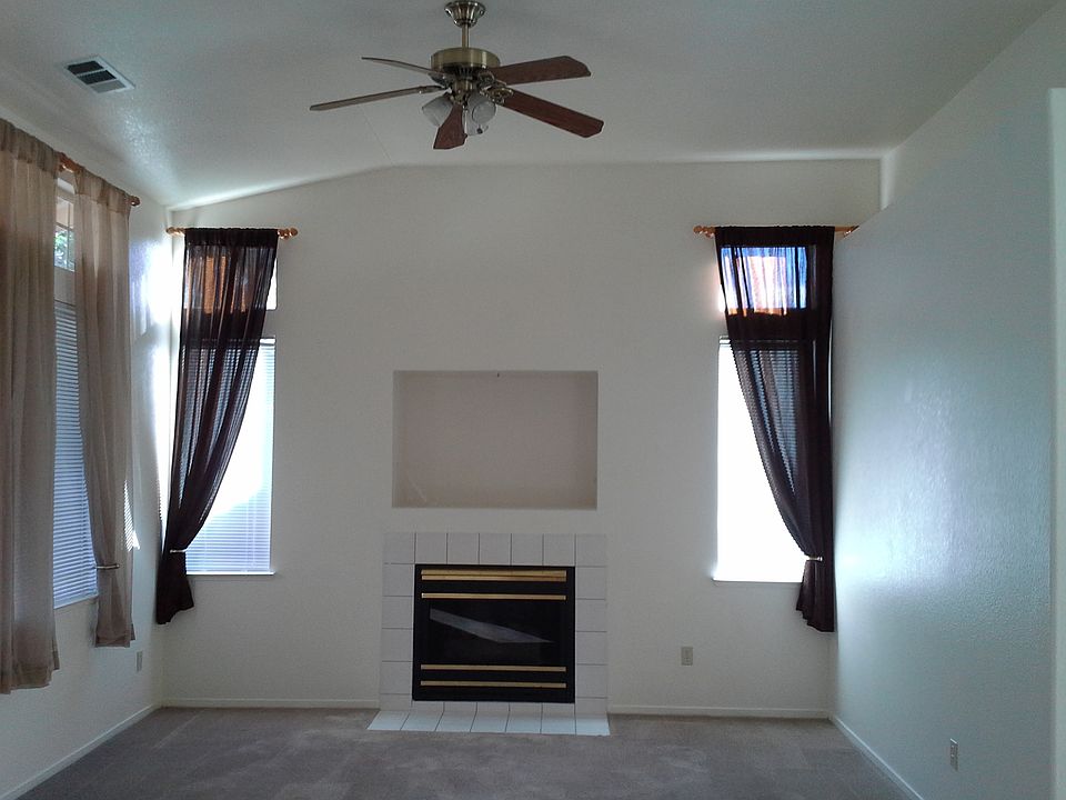2nd image of 66 Merlot Ct