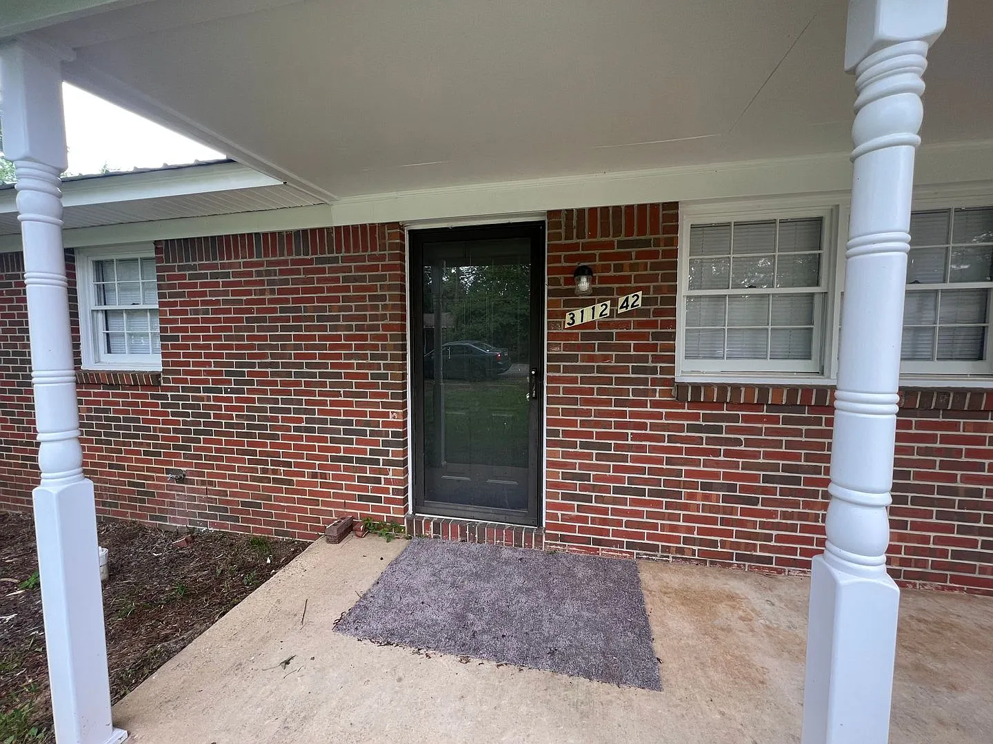3 Bedroom 1 Bathroom brick home in West Tuscaloosa — Photo 3
