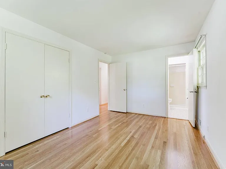 5683 Ravenel Ln — Photo 29