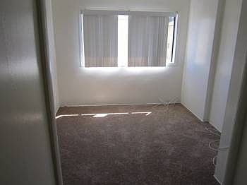 4th image of 6626 California Ave #B