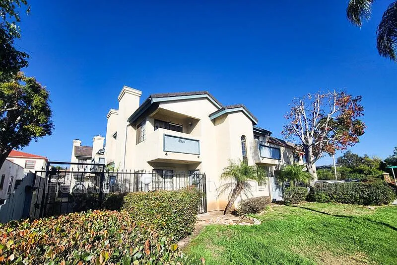 2 bed, 2.0 bath, 1280 sqft, $2,995 — Photo 1