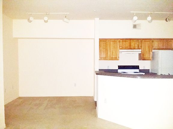 5th image of 5959 Westgate Dr #153