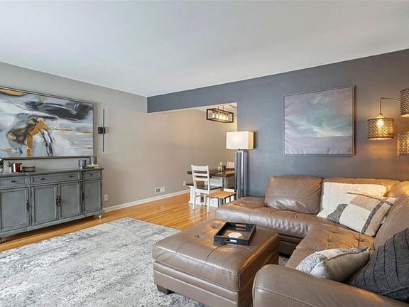 2nd image of 5516 France Ave S #2