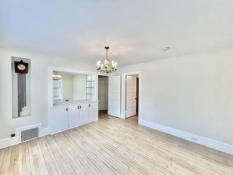 714 N 9th St — Photo 13