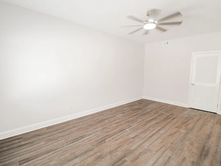 130 Briarwood Rd #116 — Photo 7