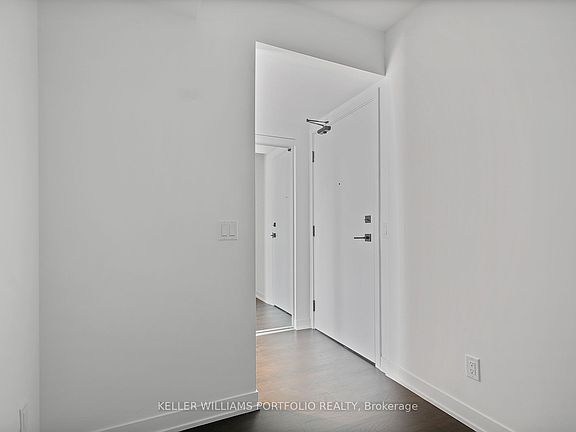 5th image of 319 Jarvis St #1816