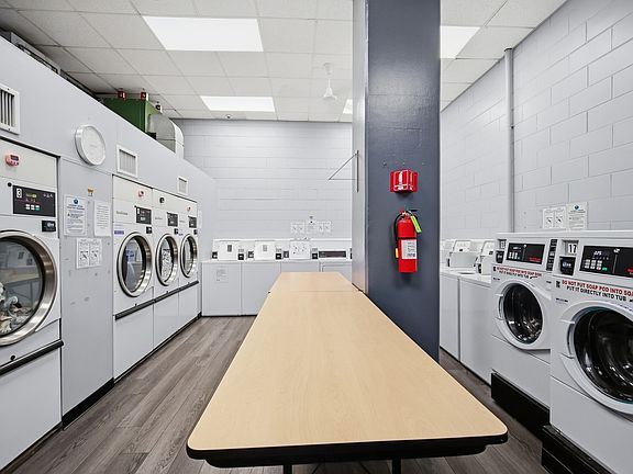 4th image of 40 N Tower Rd APT 7E