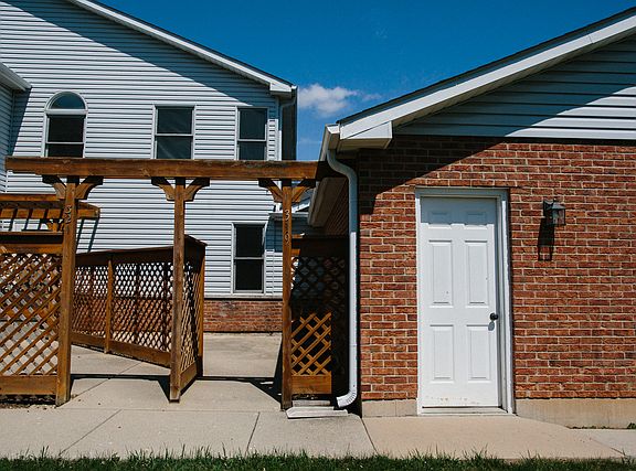 2nd image of 319 Wethington Dr #319