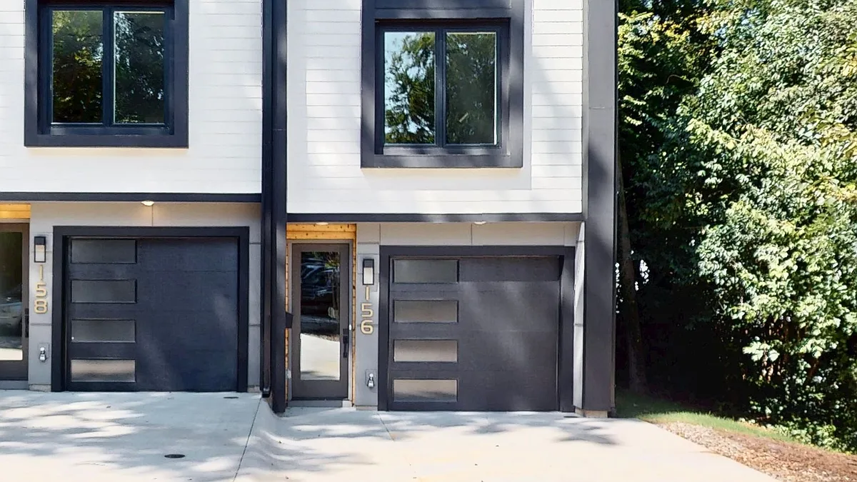 Building Photo - 156 Mattoon St