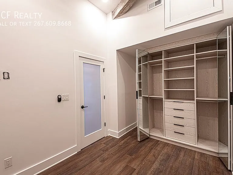 1211 Bainbridge St #2B — Photo 11