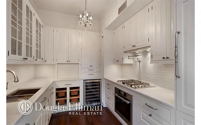 Sold by Douglas Elliman | media 10