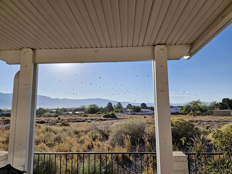 Troon Dr SE — Photo 36
