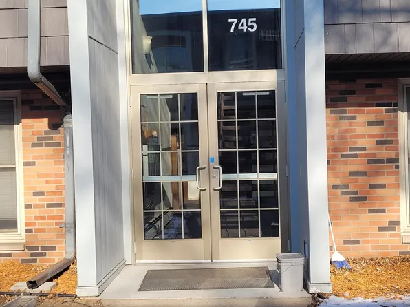 745 11th Ave S APT 3, Hopkins, MN 55343