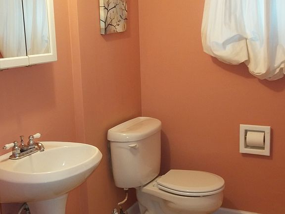 2nd image of 545 Pinecroft Dr