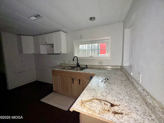 2nd image of 307 Old Dames Ferry Rd