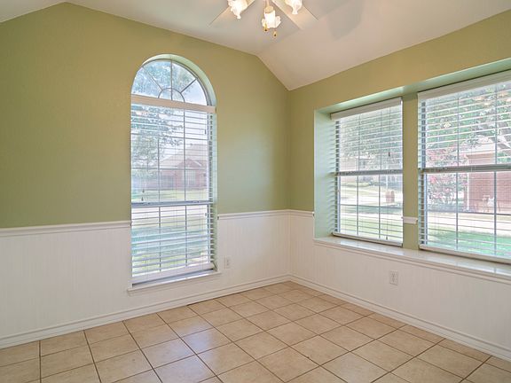 2nd image of 1569 Sarah Brooks Dr