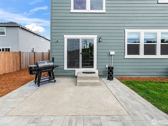 3rd image of 5990 Rebel Rd SW