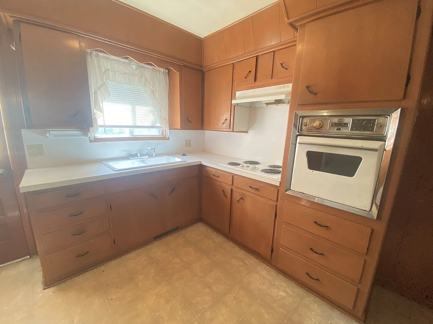 2-Bedroom Duplex in Springfield — Photo 4