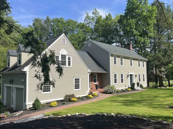 1 Fieldstone Drive, Bedford, NH 03110