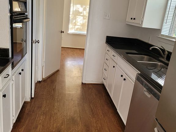 4th image of 1518 Lucille Dr
