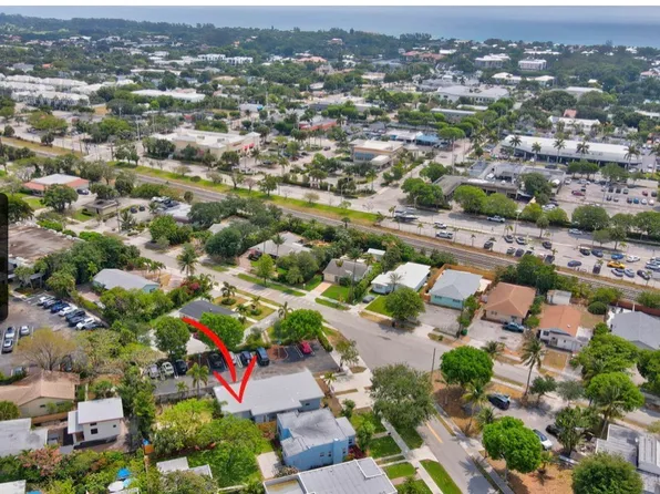 251 Royal Ct, Delray Beach, FL 33444