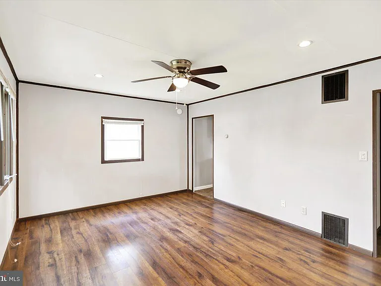 709 Franklin St — Photo 6