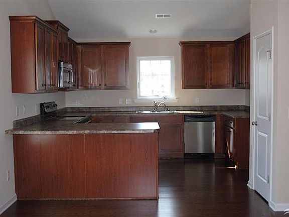 4th image of 4256 Cherry Laurel Lane SE