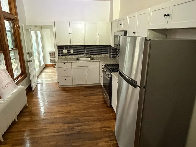 1251 N 10th St #1 — Photo 3