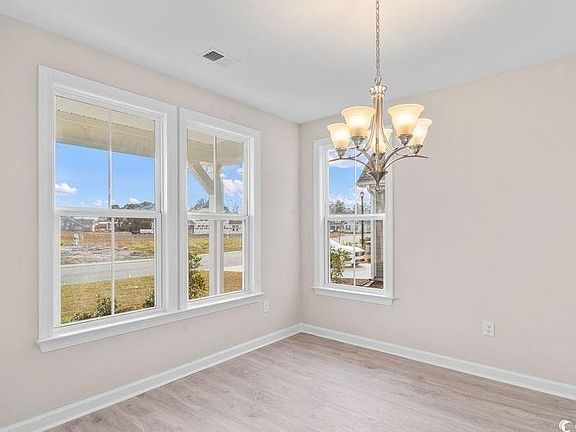 4th image of 357 Starlit Way