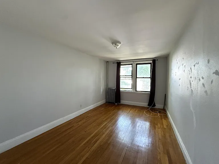 331 Harvard St #1 — Photo 15