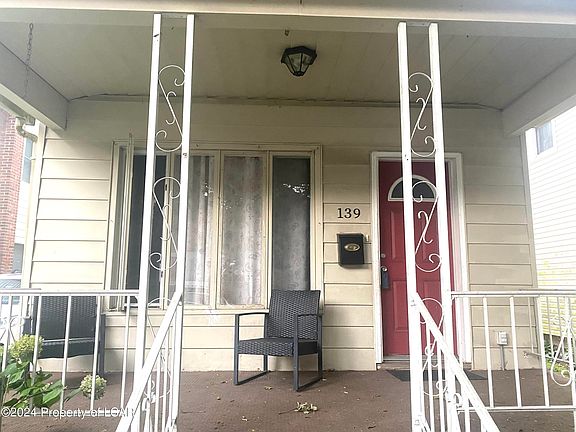 2nd image of 139 Eley St