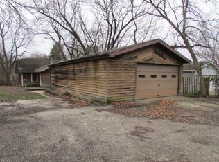 24809 W North Rd, Lake Villa, IL 60046