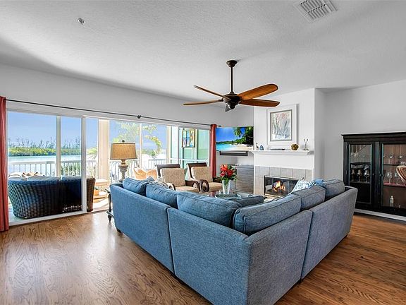 4th image of 9203 Midnight Pass Rd #2