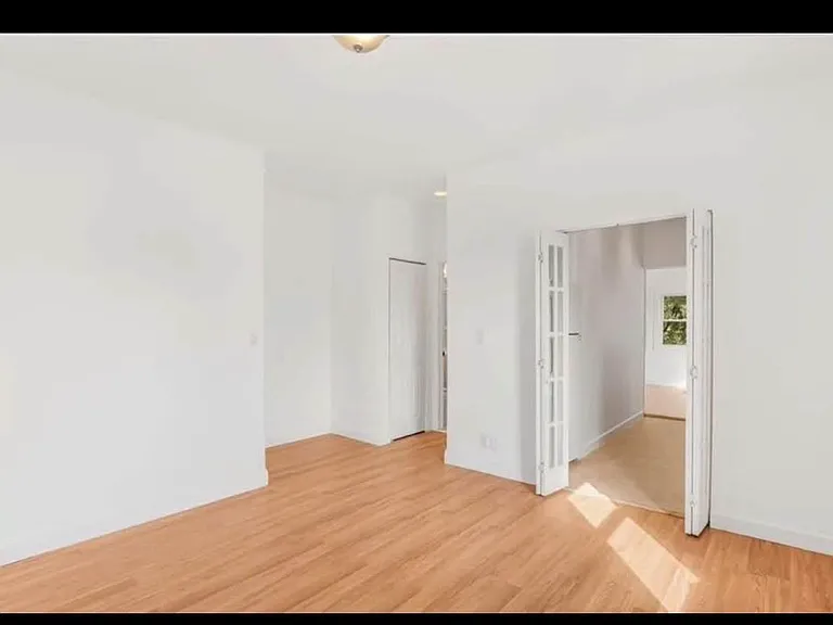 1710 Tenbroeck Ave #2F — Photo 4