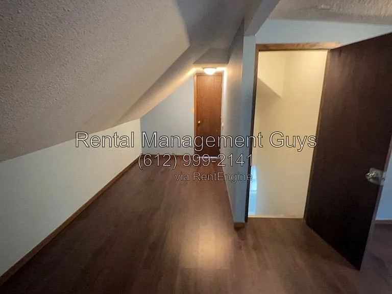 3241 Humboldt Ave N — Photo 14