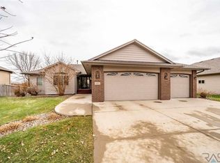 4801 E 42nd St, Sioux Falls, SD 57110