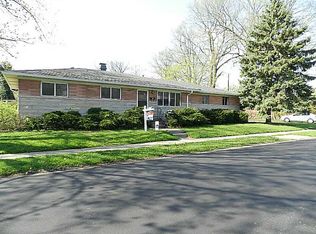 5631 Meadowood Dr, Indianapolis, IN