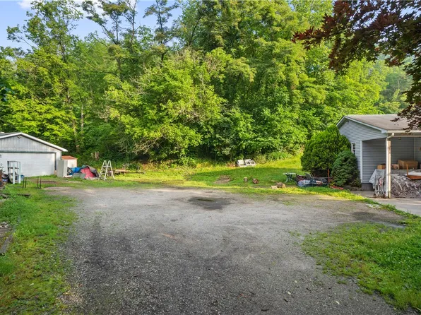 603 Lowber Rd, Irwin, PA 15642