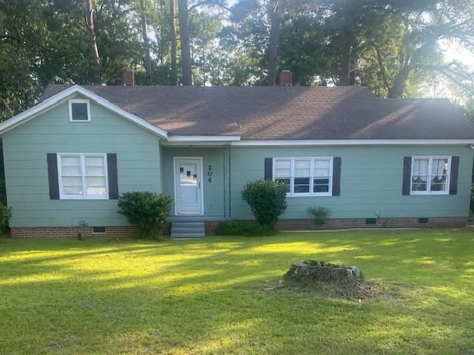 1st image of 204 W Lane St
