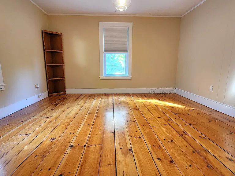 8 Fay St #2 — Photo 6