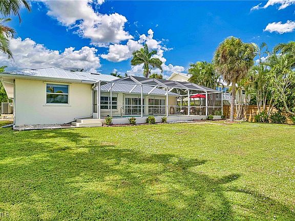 3rd image of 14374 Tamarac Dr