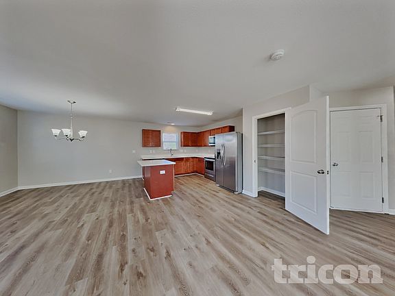 4th image of 312 Sequoia Dr