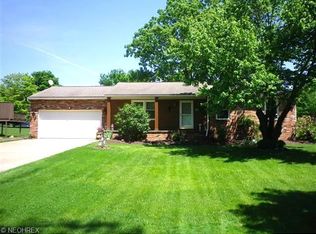 13406 Cactus Ave NW, Hartville, OH 44632