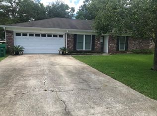 106 Matthews Dr, Slidell, LA 70458