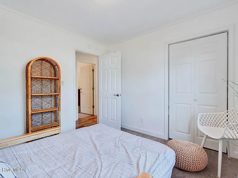 1950 Ocean View Dr SW — Photo 57