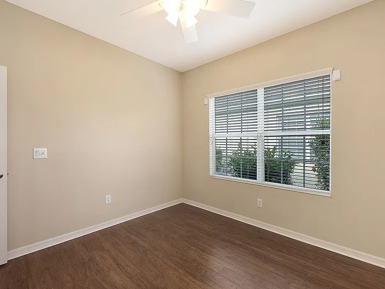 4904 Maymont Park Cir — Photo 5