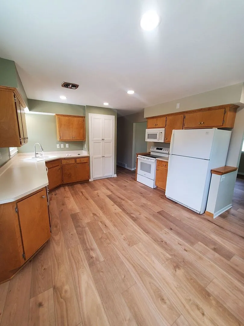 3708 9th Ave. - Duplex — Photo 3