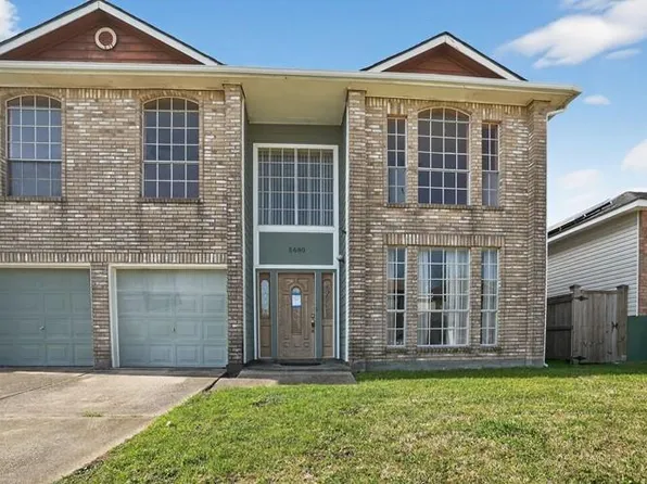 5680 New England Dr, New Orleans, LA 70129